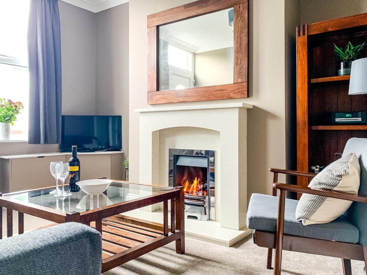 Maple House - Quaint Victorian With Free Parking Apartemen *