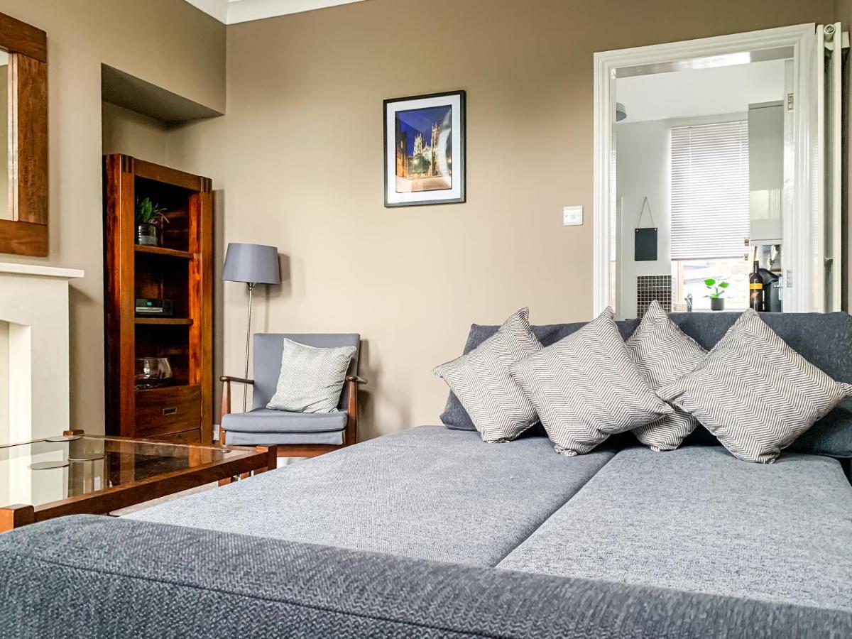 Apartemen Maple House - Quaint Victorian With Free Parking York